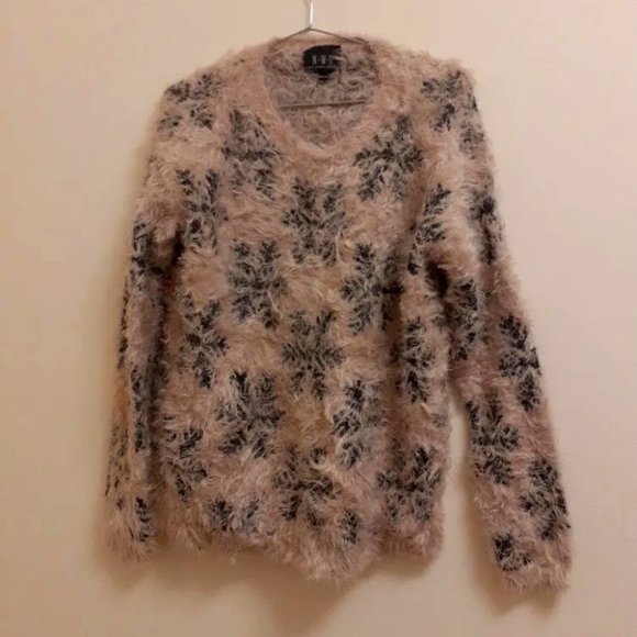 Fuzzy Sweater - Picture 1 of 2